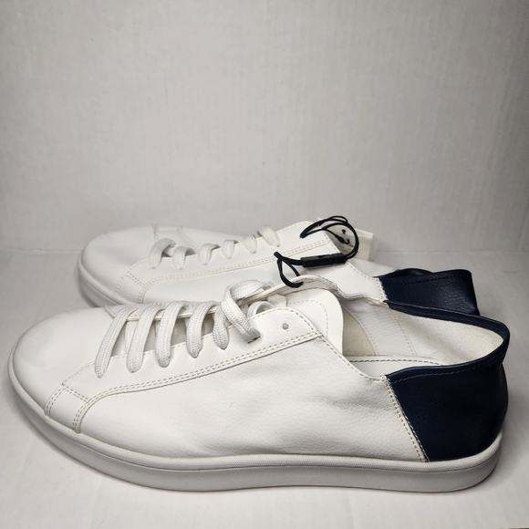 Zara Men’s White Casual Sneaker with Navy Blue Back NEW - Picture 2 of 4